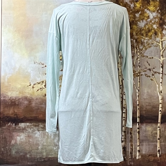 EUC VICTORIA’S SECRETComfy Oversized Nightgown - Picture 4 of 8